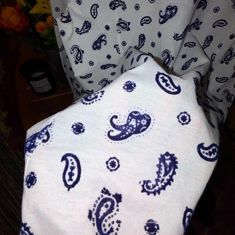 Guide London Premium Men’s Dress Shirt, White & Royal Blue Velvet Paisley SZ (M) - Picture 10 of 10